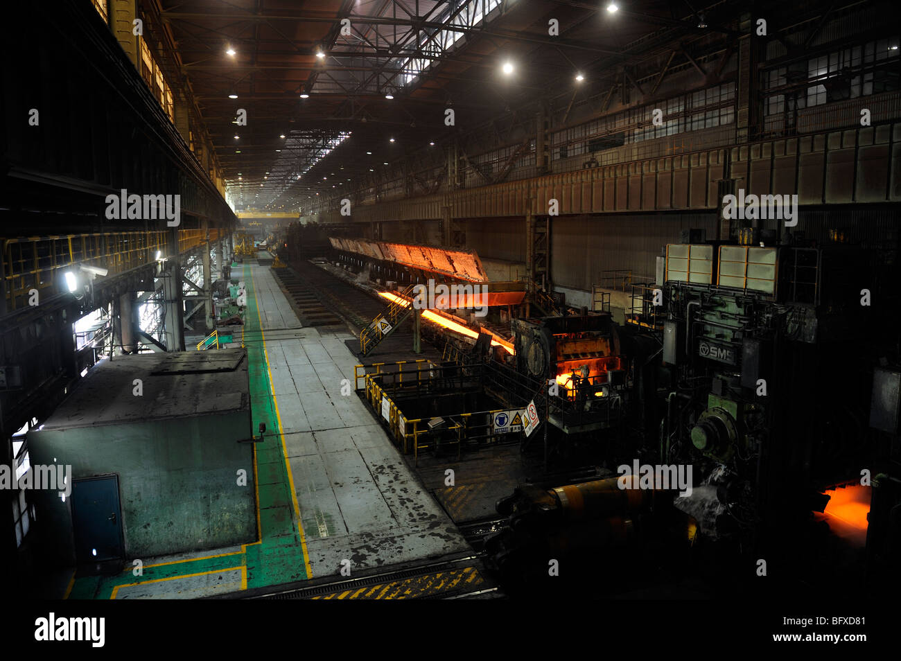 Geschmolzene Kochplatte Stahl, gerollt in Shanghai Baosteel Fabrik. 20. Oktober 2009 Stockfoto