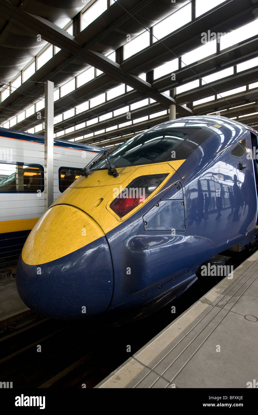 Klasse 395 Olympic Javelin-Zug im Bahnhof St Pancras, London, England. Stockfoto