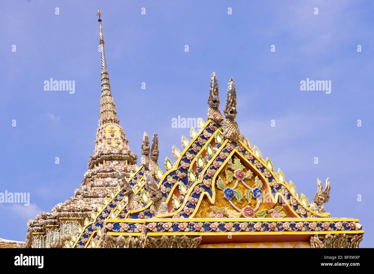 Wat Phra Kaew (Tempel des Smaragdbuddhas), Grand Palace, Bangkok, Thailand. Stockfoto