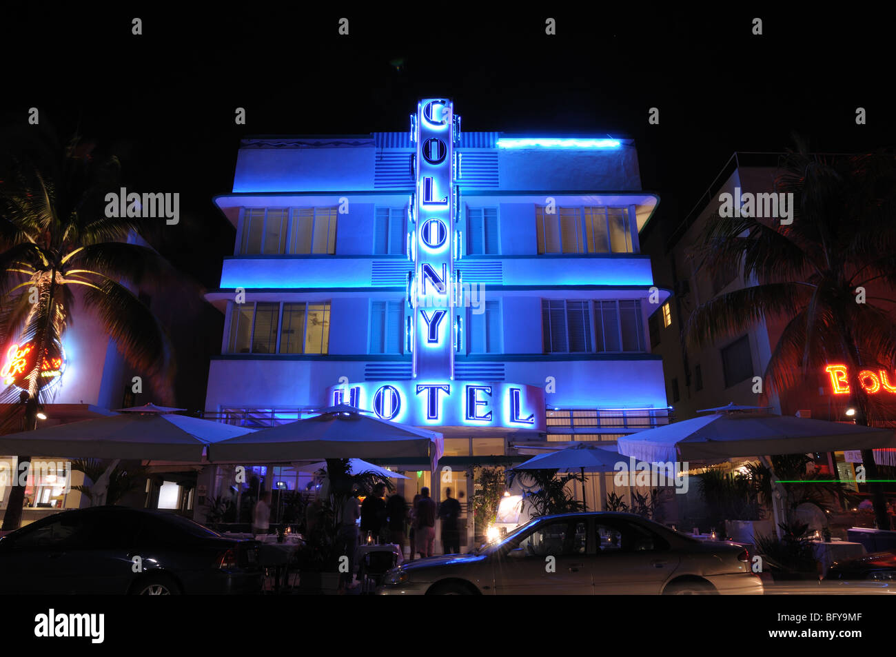 Art-Deco-Kolonie Hotel nachts beleuchtet. South Beach Miami, Florida Stockfoto