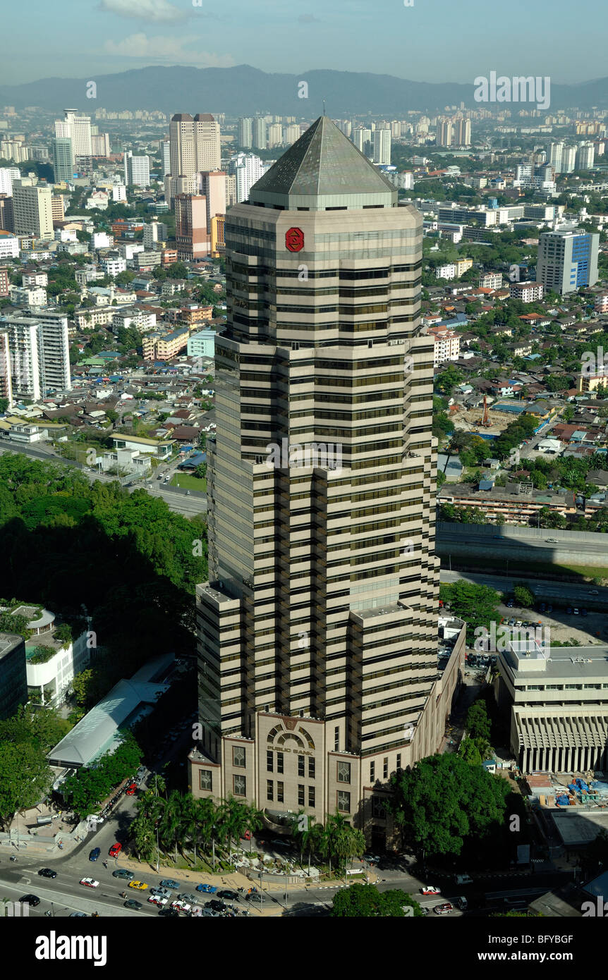 Blick auf die Skyline mit einer öffentlichen Bank, Büros, Office Tower Block oder Skyscrape KLCC oder Kuala Lumpur City Centre, Kuala Lumpur, Malaysia Stockfoto