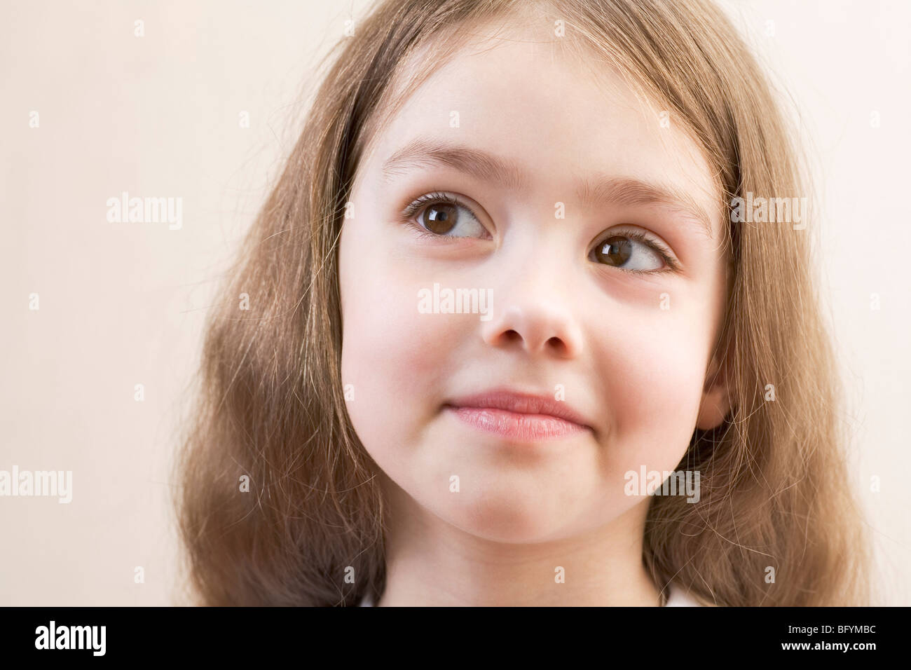 Kopfschuss von jungen Mädchen Stockfoto