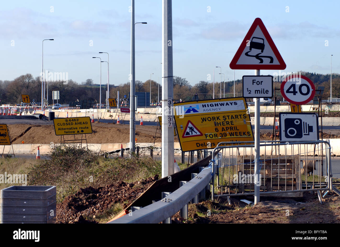 M40 Autobahn in Longbridge Verkehrsinsel Umbau, Warwickshire, England, UK Stockfoto