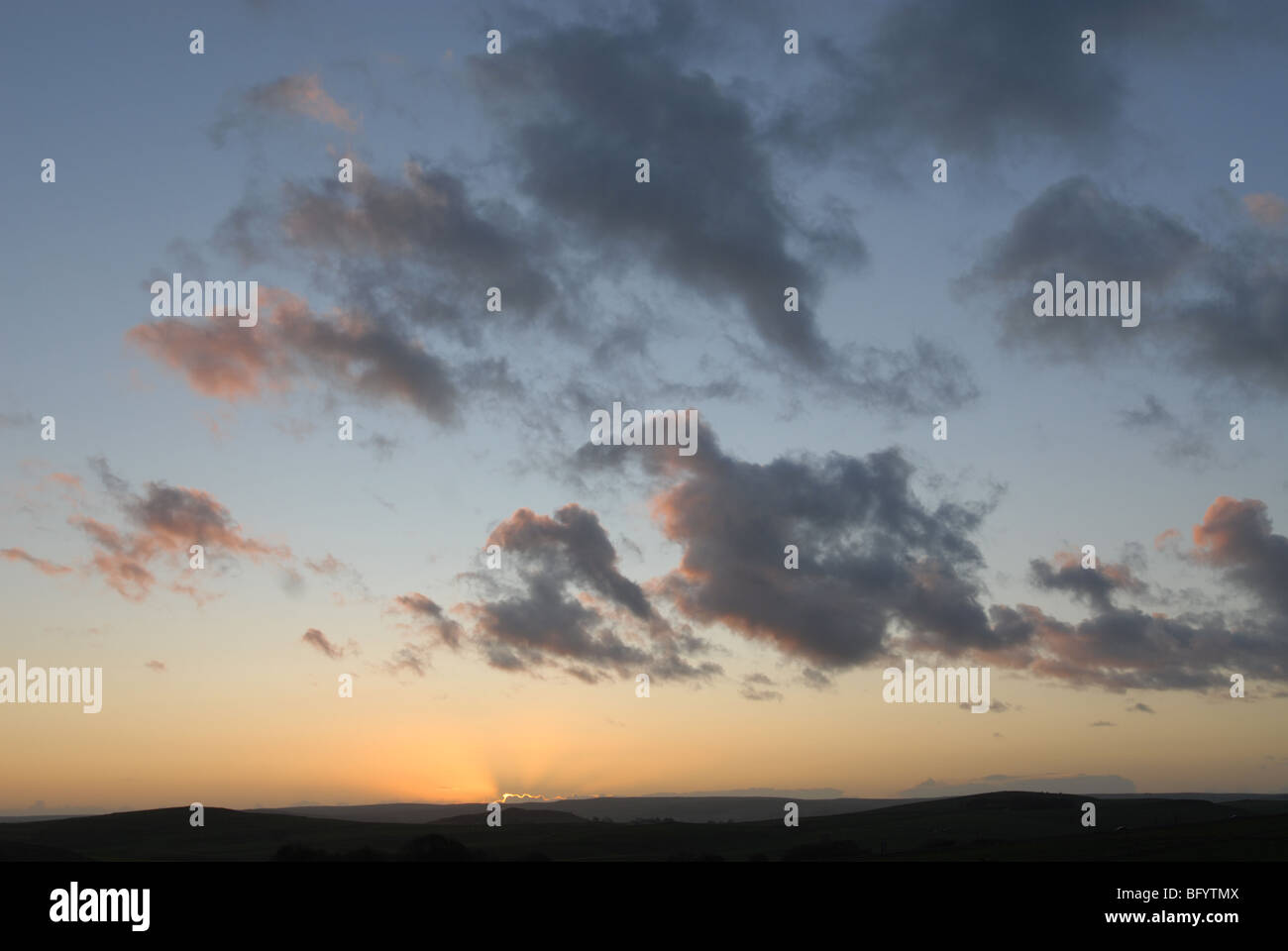 Sonnenuntergang über Longshaw Estate Derbyshire Peak district Stockfoto