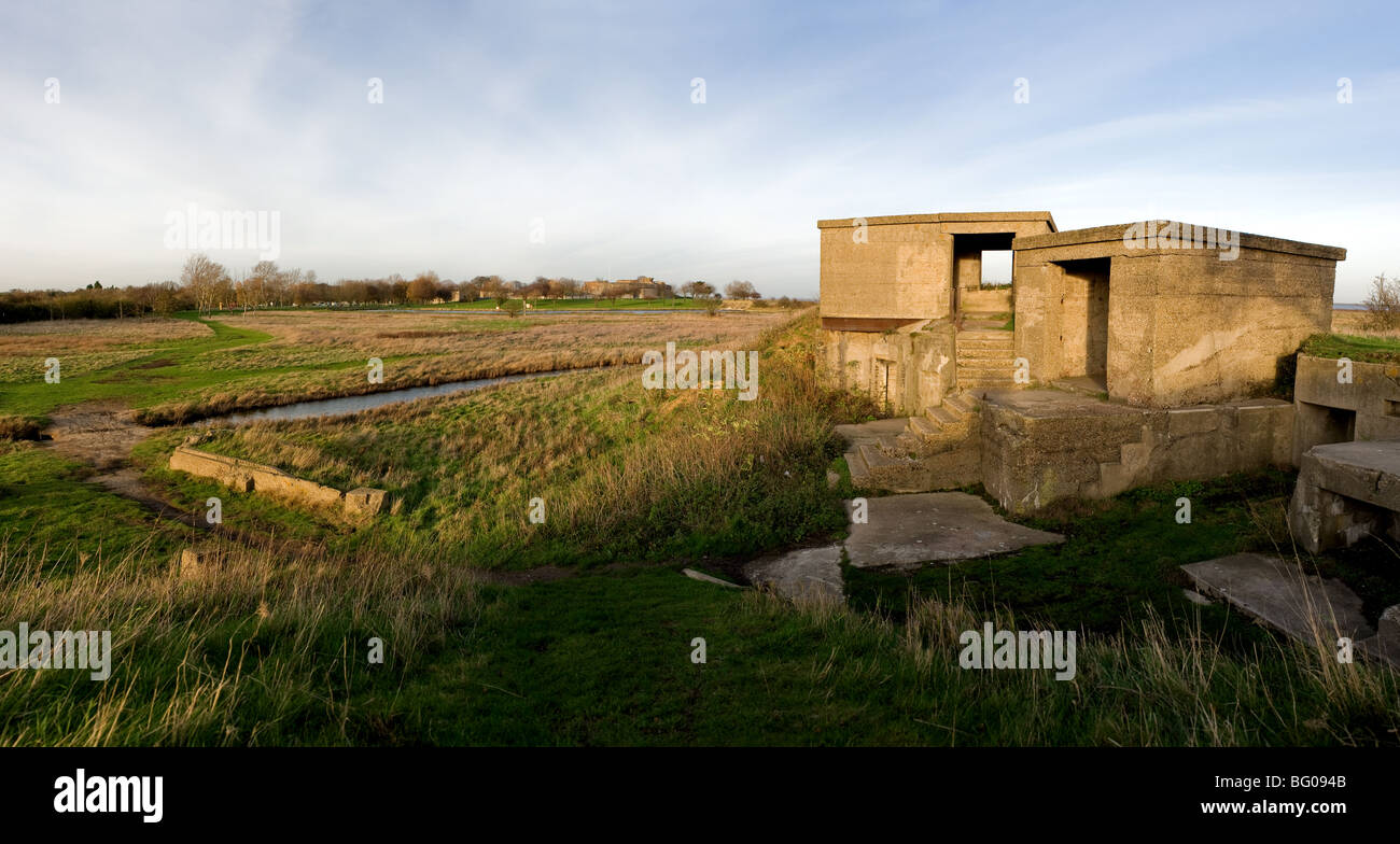 Einen Panoramablick auf die Überreste der QF-Batterie im Coalhouses Fort in Essex. Foto von Gordon Scammell Stockfoto