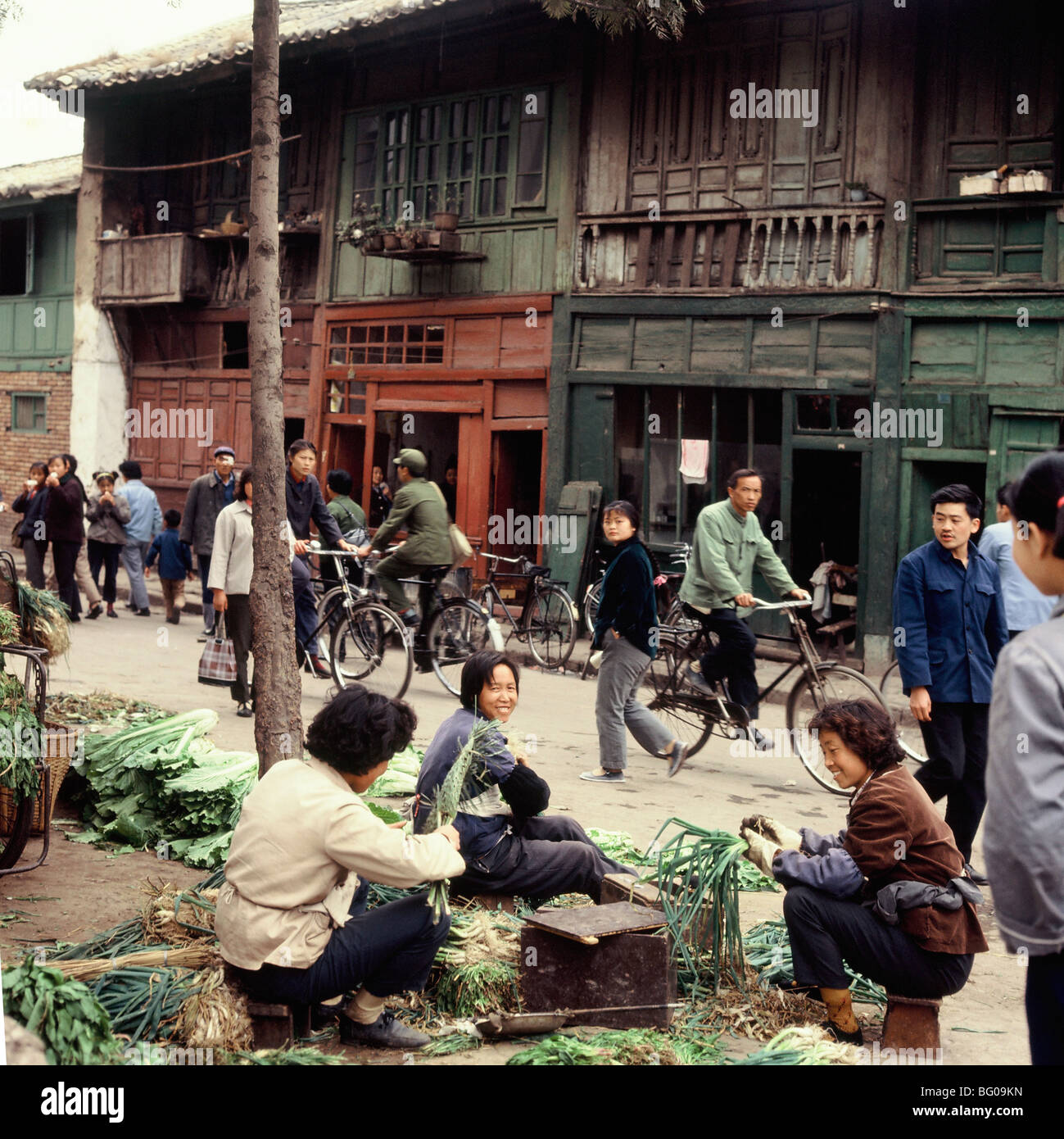 Grüne Geschäftshäusern, fotografiert im Jahr 1974, jetzt verschwinden, in Kunming, Yunnan, China, Asien Stockfoto