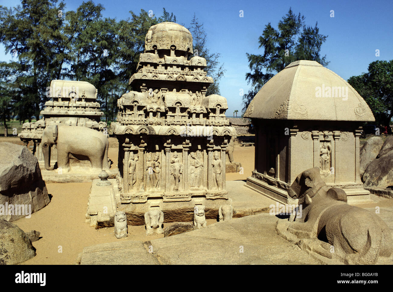 Fünf Rathas, stammt aus dem späten 7. Jahrhundert, Mahabalipuram, Kancheepuram Bezirk, Tamil Nadu, Indien Stockfoto