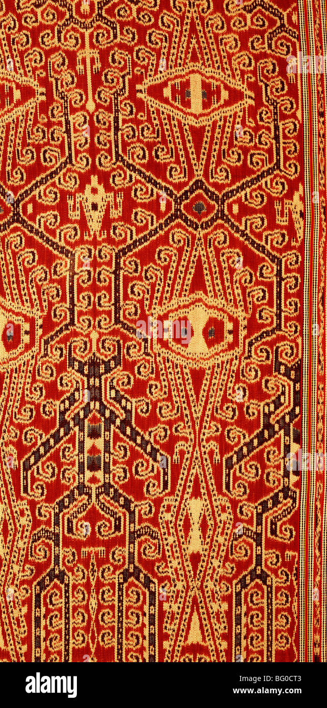 Zeremonielle Ikat-Decke der Iban Dayak in Sarawak, Borneo, Malaysia, Südostasien, Asien Stockfoto
