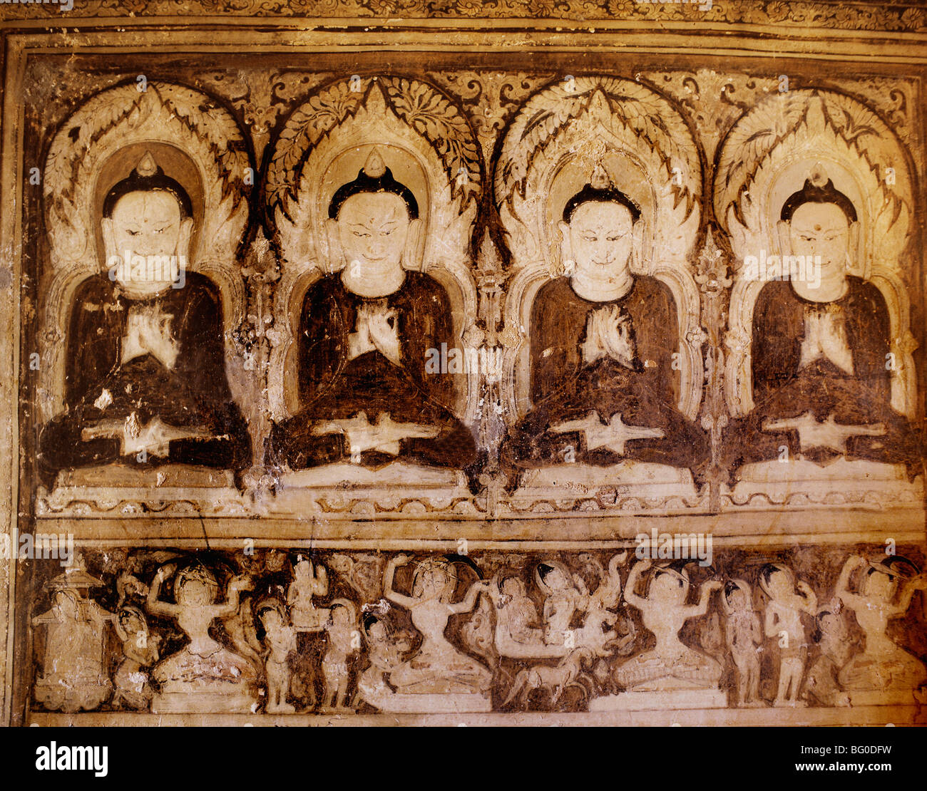 Vier der 28 Buddhas mit den Händen in die Dhammacakka Mudra in Payathonzu Tempel, Bagan (Pagan), Minnanthu, Myanmar (Burma) Stockfoto
