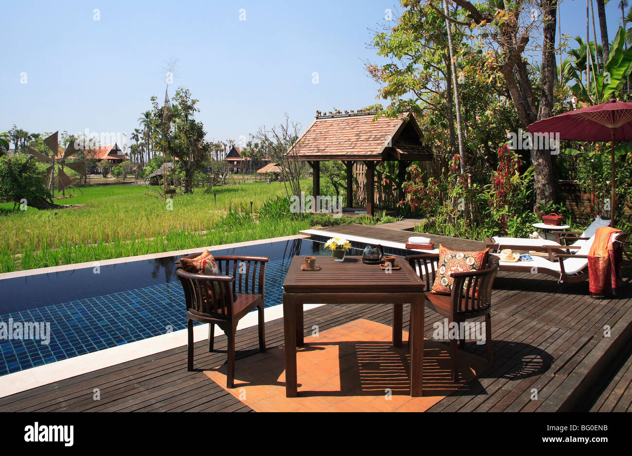 Pool von Villa im Mandarin Oriental Dhara Dhevi Hotel in Chiang Mai, Thailand, Südostasien, Asien Stockfoto
