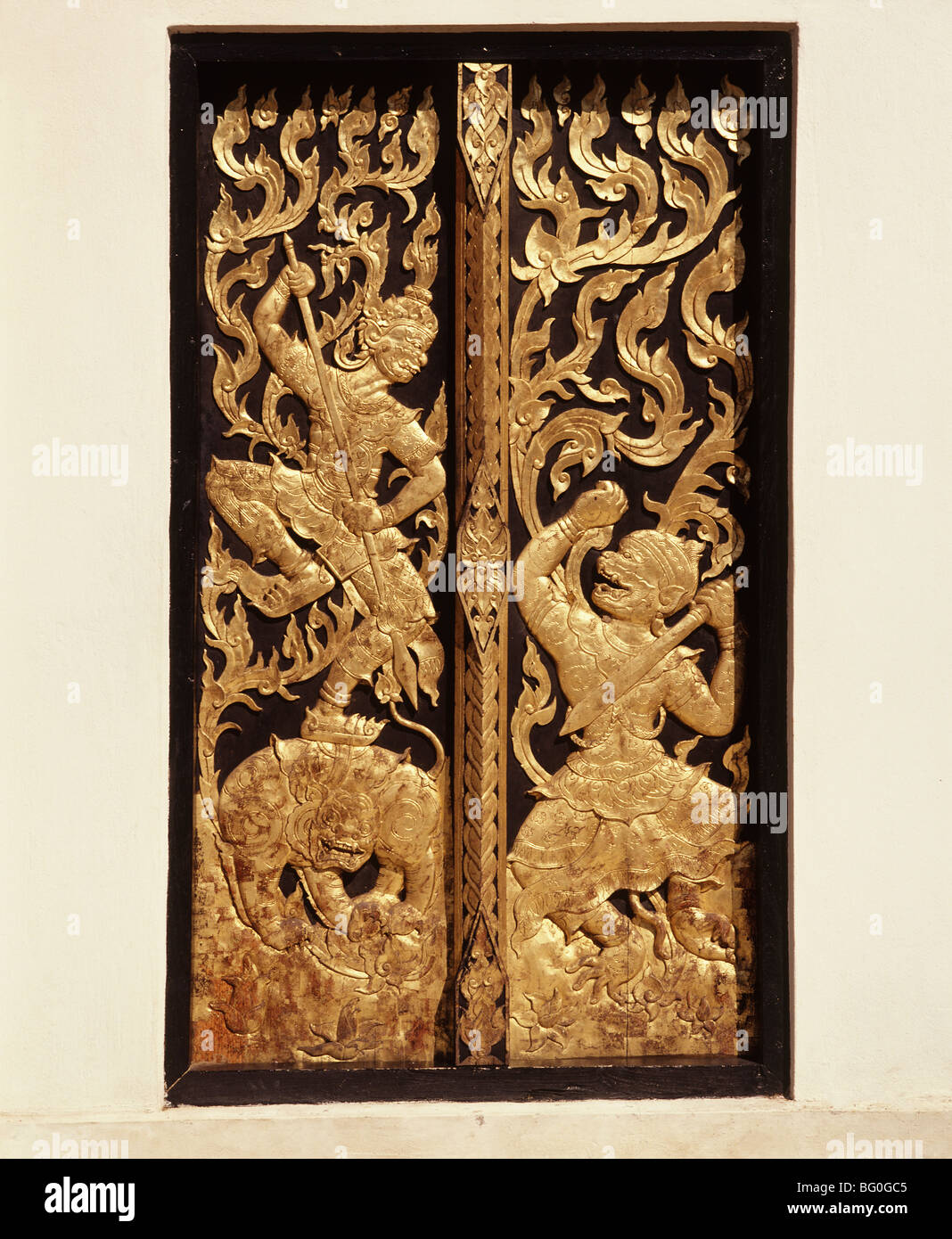 Türen an Thai-Tempel, Lampang, Thailand, Südostasien, Asien Stockfoto
