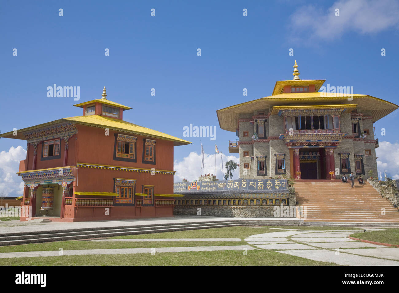 Das neue Karma-Theckhling-Kloster, erbaut im Stil der Stein und Lehm mit acht Ecken, Ravangla (Rabongla), Sikkim, Indien Stockfoto