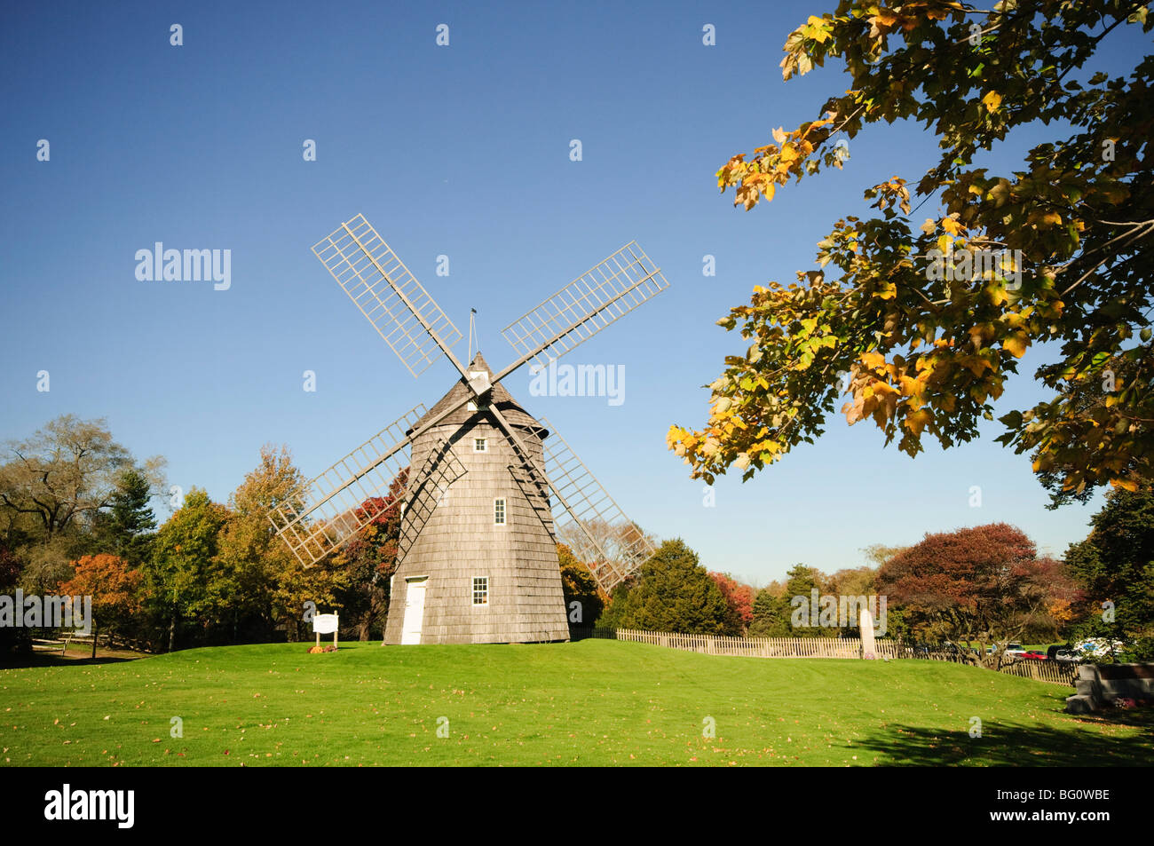 Alte Windmühle Haken, East Hampton, Hamptons, Long Island, New York State, Vereinigten Staaten von Amerika, Nordamerika Stockfoto