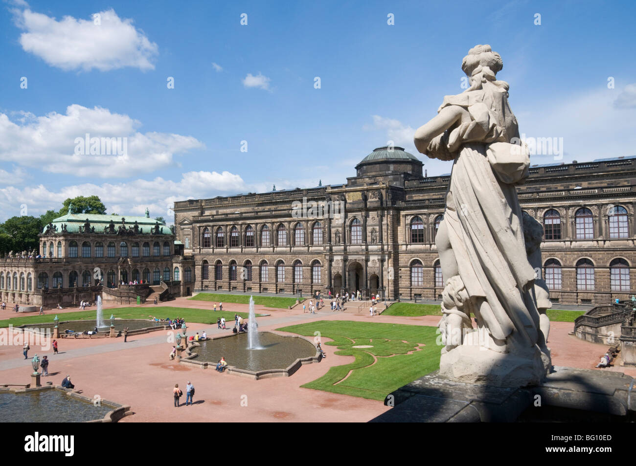 Galerie der alten Meister im Hintergrund, Zwinger, Dresden, Sachsen, Deutschland, Europa Stockfoto