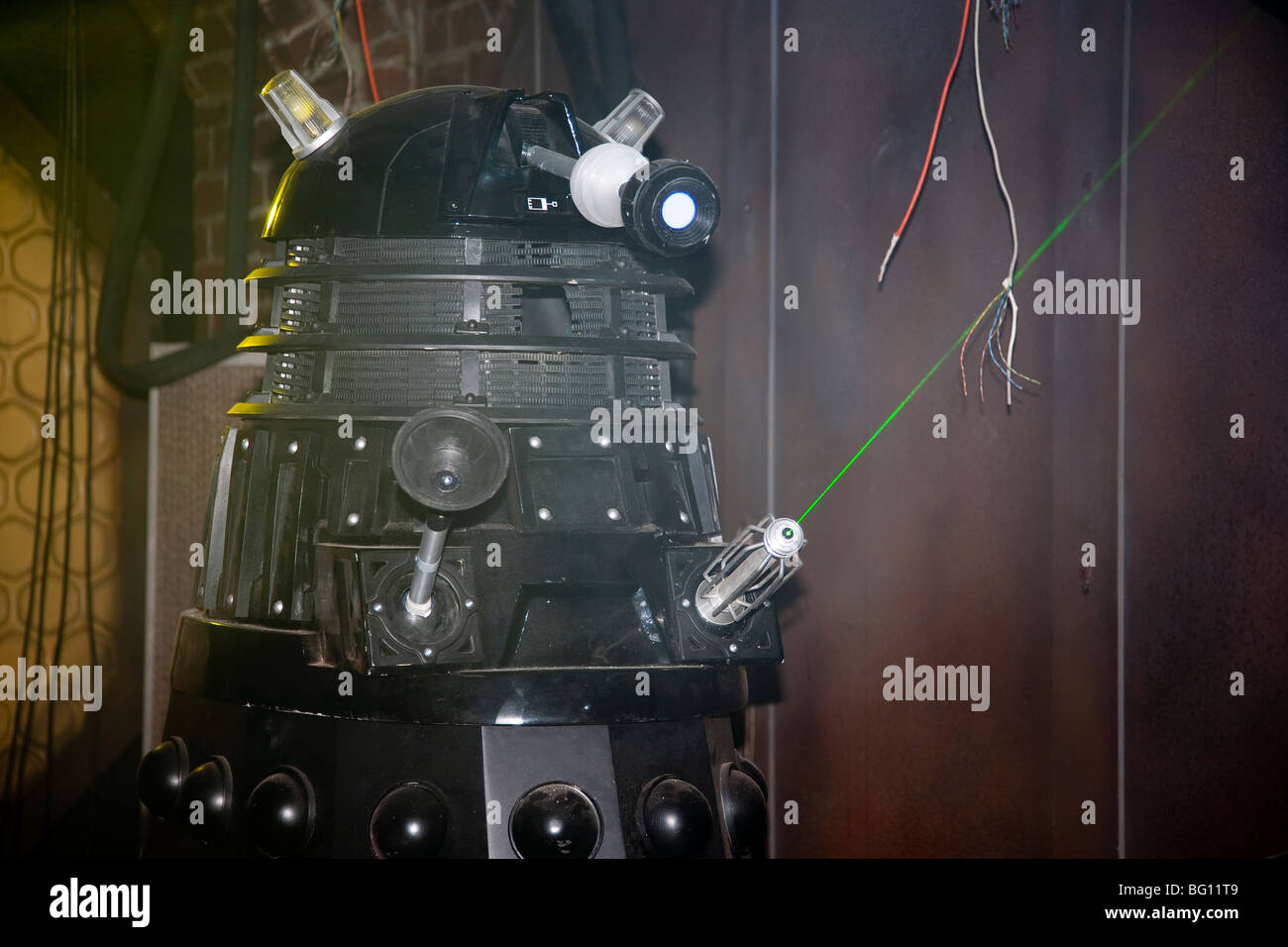 Dalek feuern Laser, Dr Who Stockfoto