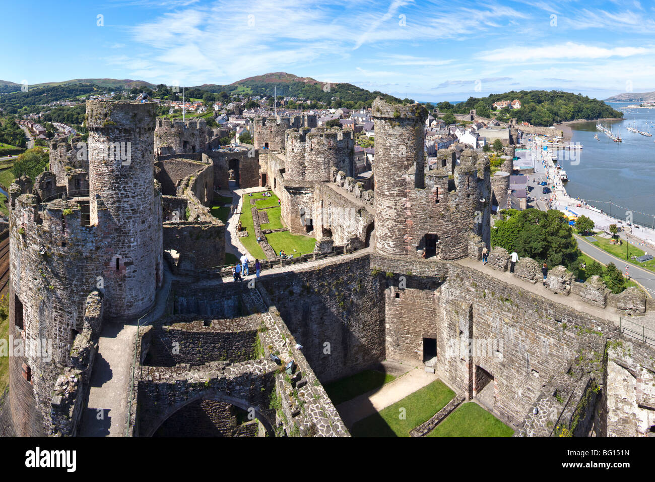 (Conway) Conwy Castle, Conwy, Wales. Eine Panorama Version dieses Bildes ist verfügbar unter BFRY97. Stockfoto
