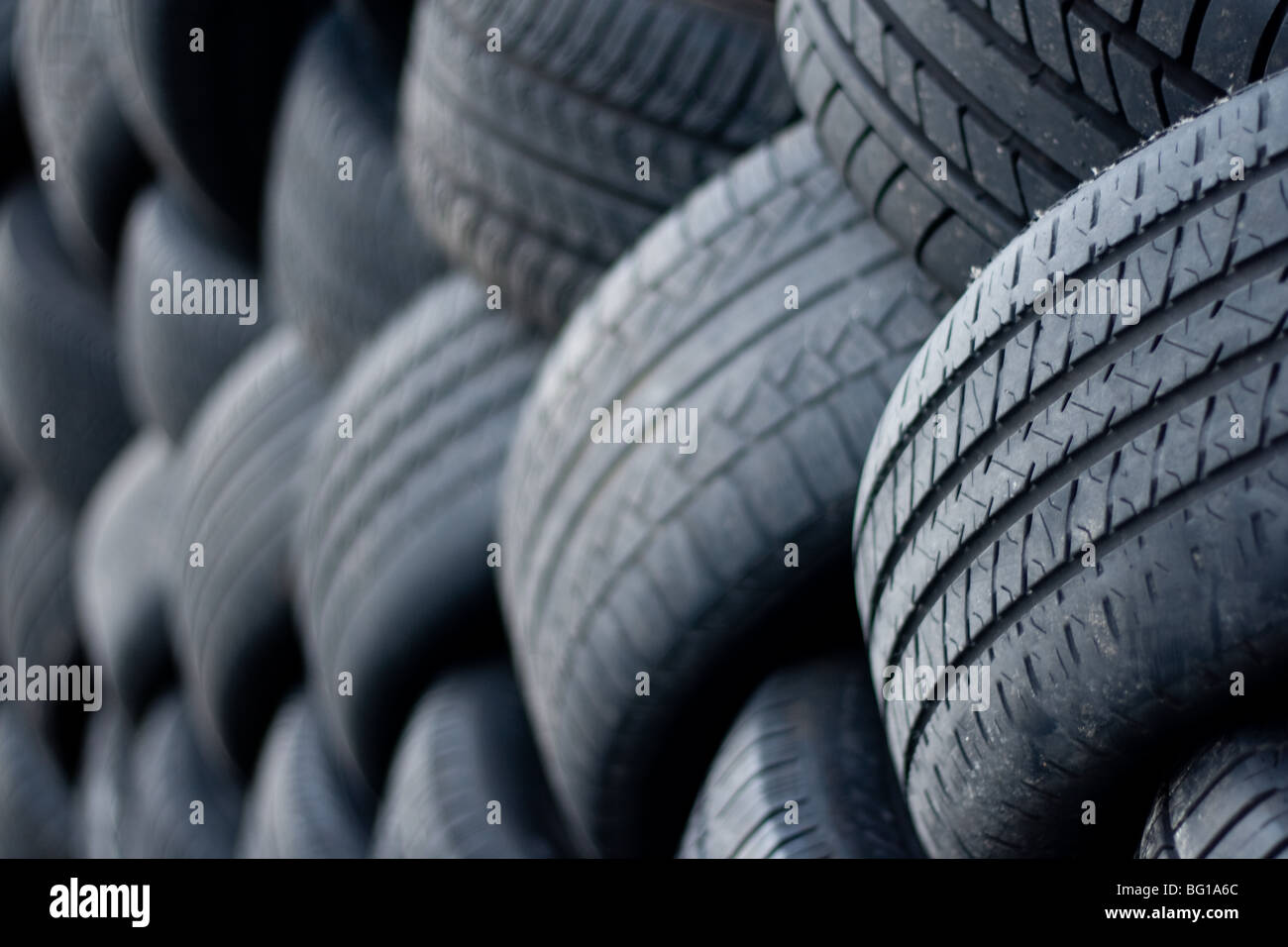 Gebrauchte Autoreifen Stockfoto