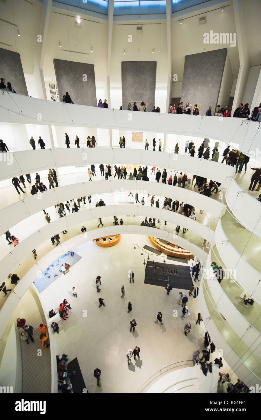 Iinterior Solomon R Guggenheim Museum, 1959, entworfen von Frank Lloyd Wright, Manhattan, New York City, New York, USA Stockfoto