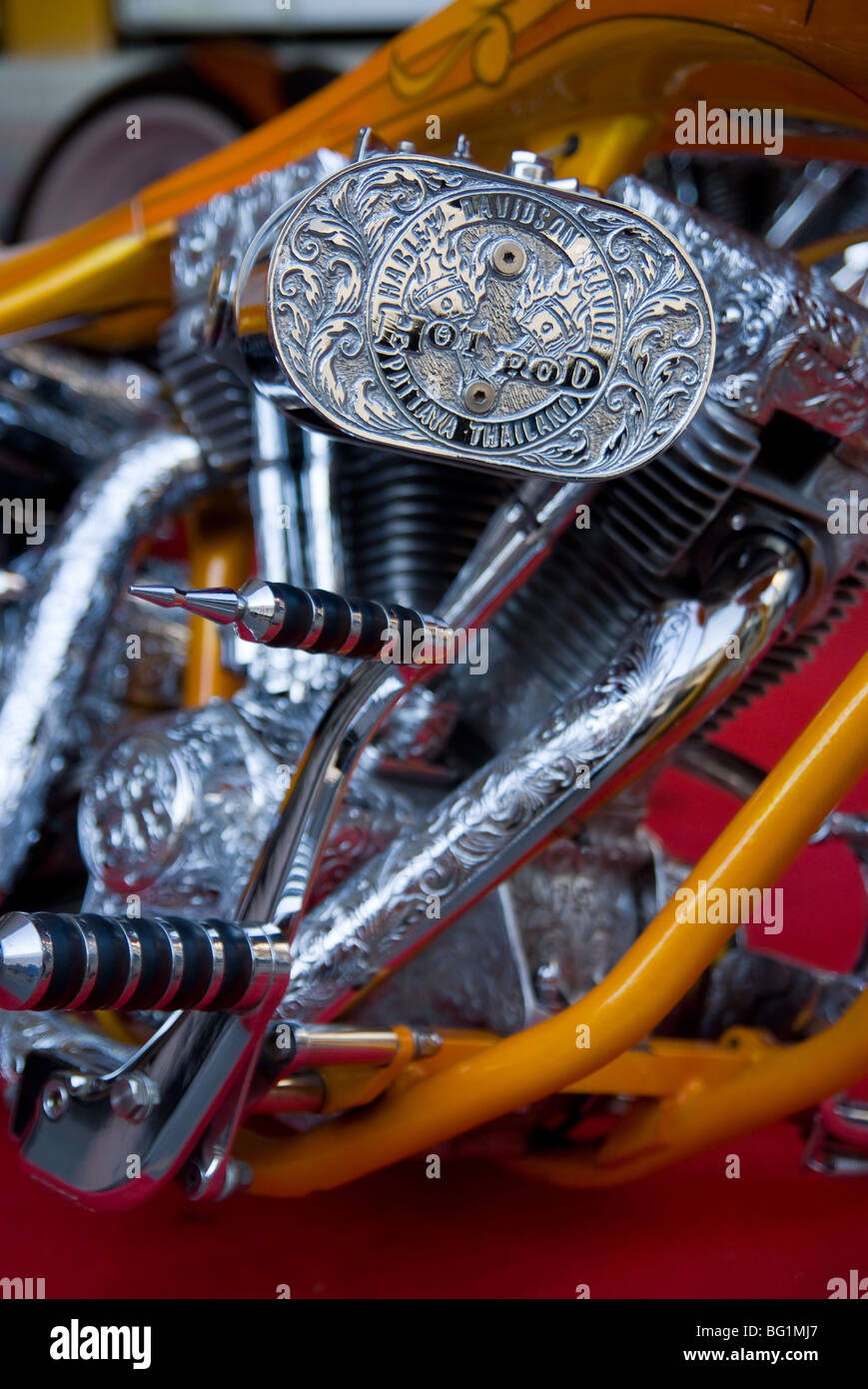Motor-Detail der speziell angefertigten, klassischen Harley-Davidson Motorrad mit einer Fülle von verzierten Chrom. Stockfoto