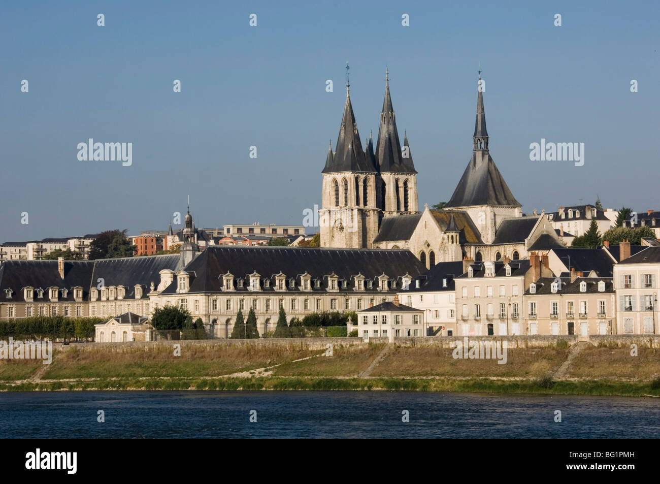 Blick über die Loire, der Stadt Blois, Loir-et-Cher, Pays De La Loire, Frankreich Stockfoto