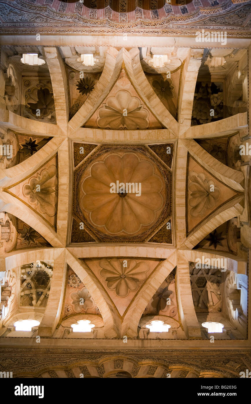 Dome neben Capella Villaviciosa, Mezquita von Córdoba, Andalusien, Spanien Stockfoto