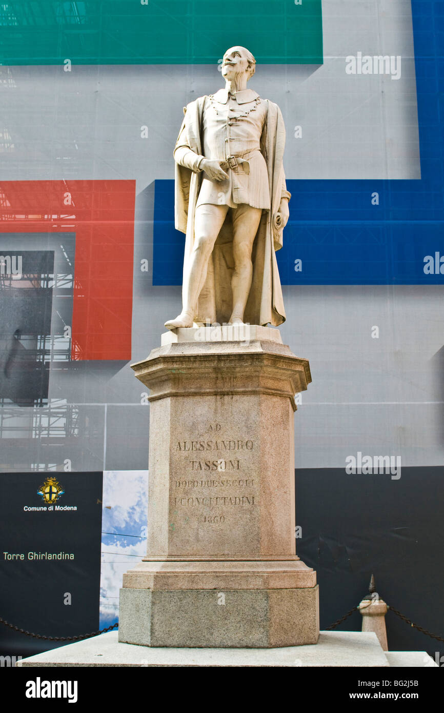 Statue von Alessandro Tassoni, Modena, Italien Stockfoto