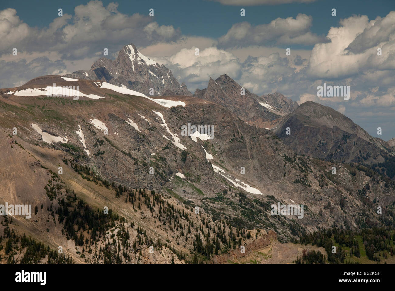 Die höchsten Gipfel im Grand Teton National Park, einschließlich Grand Teton (13770 Füße; 4197 m) Wyoming, USA, Nordamerika. Stockfoto