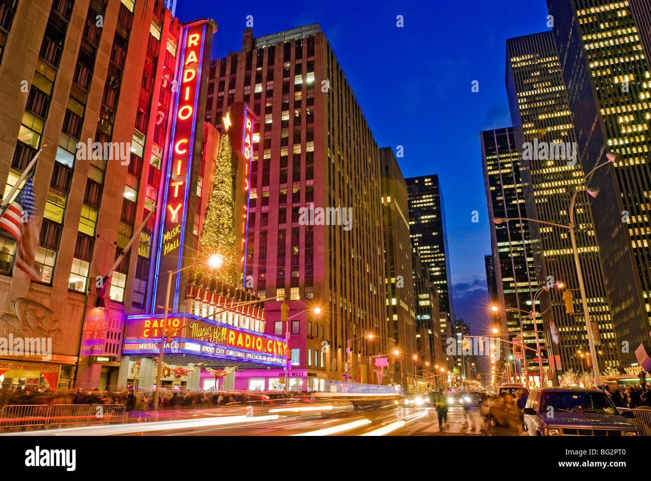 Die Radio City Music Hall Christmas Lights Stockfotografie Alamy