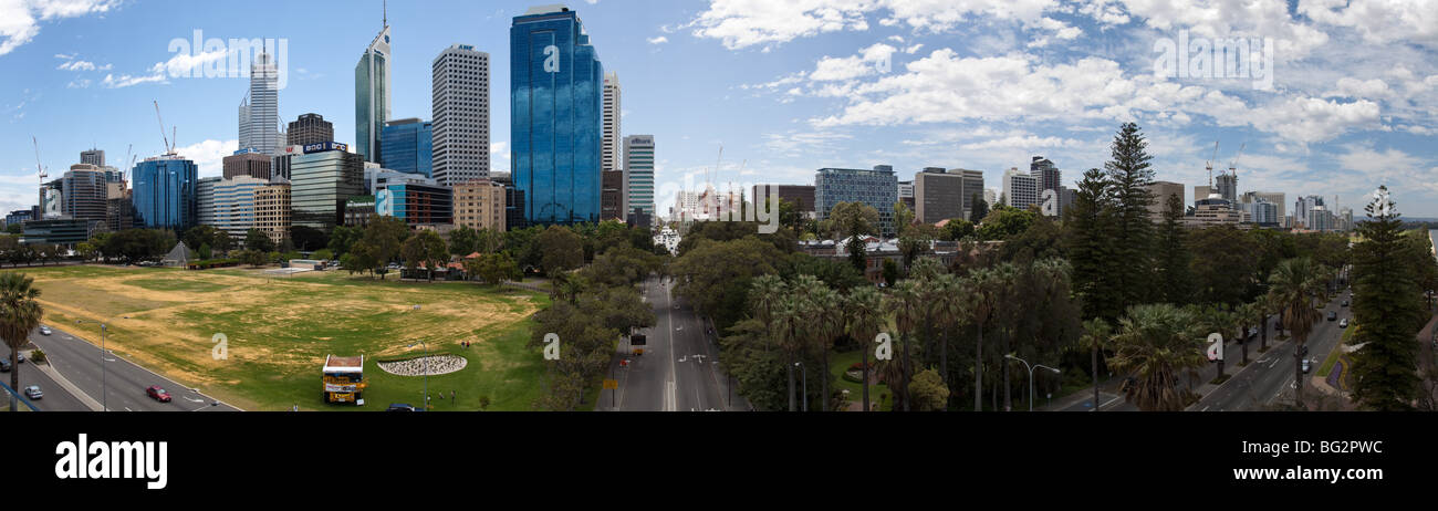 Ultra wide Panorama des zentralen Perth, Western Australia. Stockfoto
