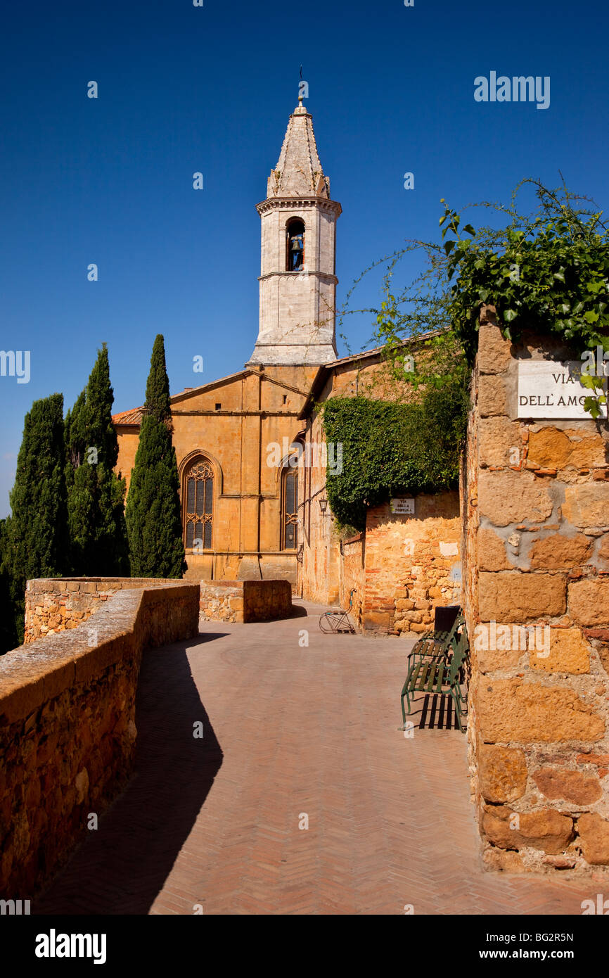 Am frühen Morgen unter Dom Pio in Pienza Toskana Italien Stockfoto