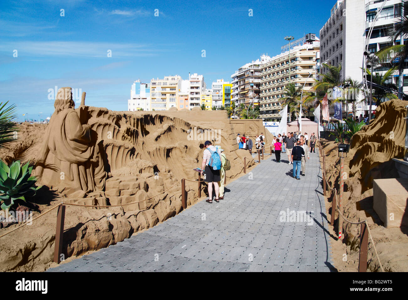 Sandskulpturen Krippe am Strand Las Canteras in Las Palmas auf Gran Canaria Stockfoto
