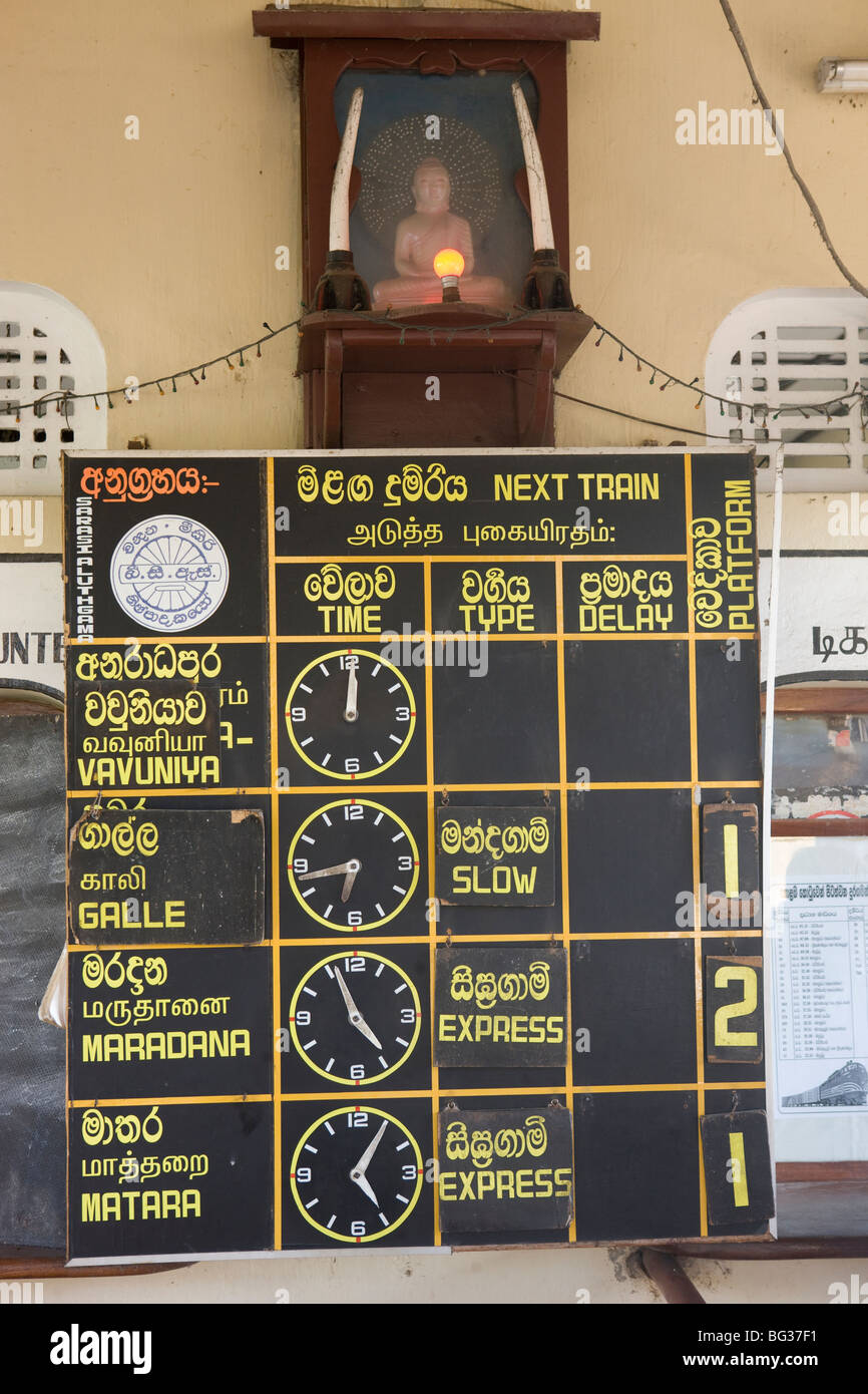 Bahnhof in Aluthgama, Sri Lanka Stockfoto