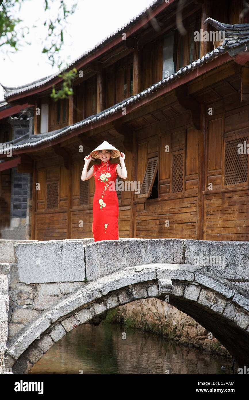Chinesin, Lijiang, Shangri-La Region, Provinz Yunnan, China, Asien Stockfoto