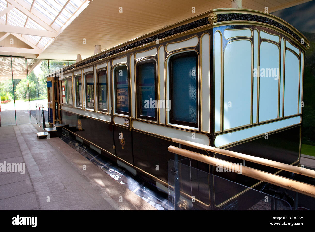 Viktorianische Ausstellung Eisenbahnwagen an der alten Station Ballater, Aberdeenshire, Schottland, UK Stockfoto