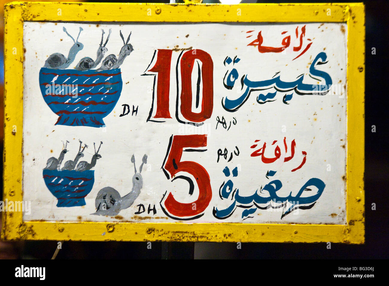 Garküche Verkauf Escargo in Djemma el Fna in Marrakesch, Marokko Stockfoto