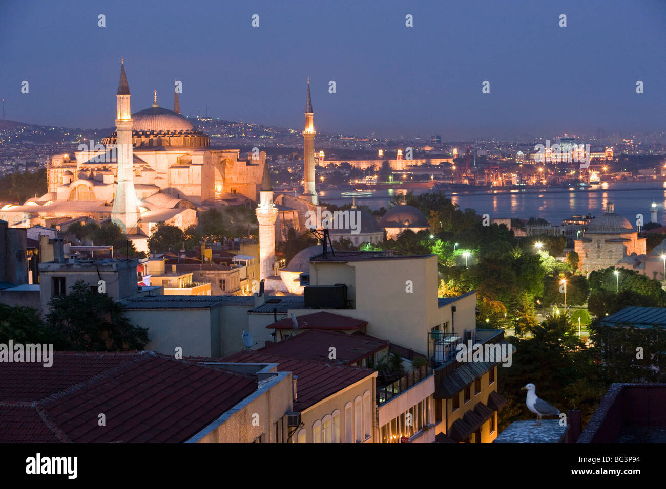 Abends leichte Blick auf Hagia Sophia Mosque, UNESCO-Weltkulturerbe, Istanbul, Türkei, Europa Stockfoto