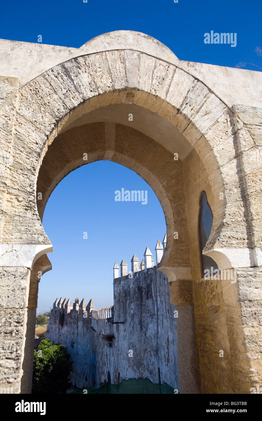 Pastora Bogen (Arabische Tor) im maurischen Stil, Medina Sidonia, Provinz Cadiz, Andalusien, Spanien, Europa Stockfoto