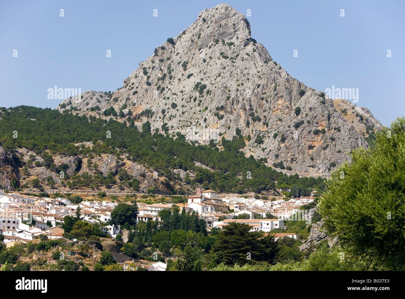 Grazalema, eines der weißen Dörfer, Provinz Cadiz, Andalusien, Spanien, Europa Stockfoto