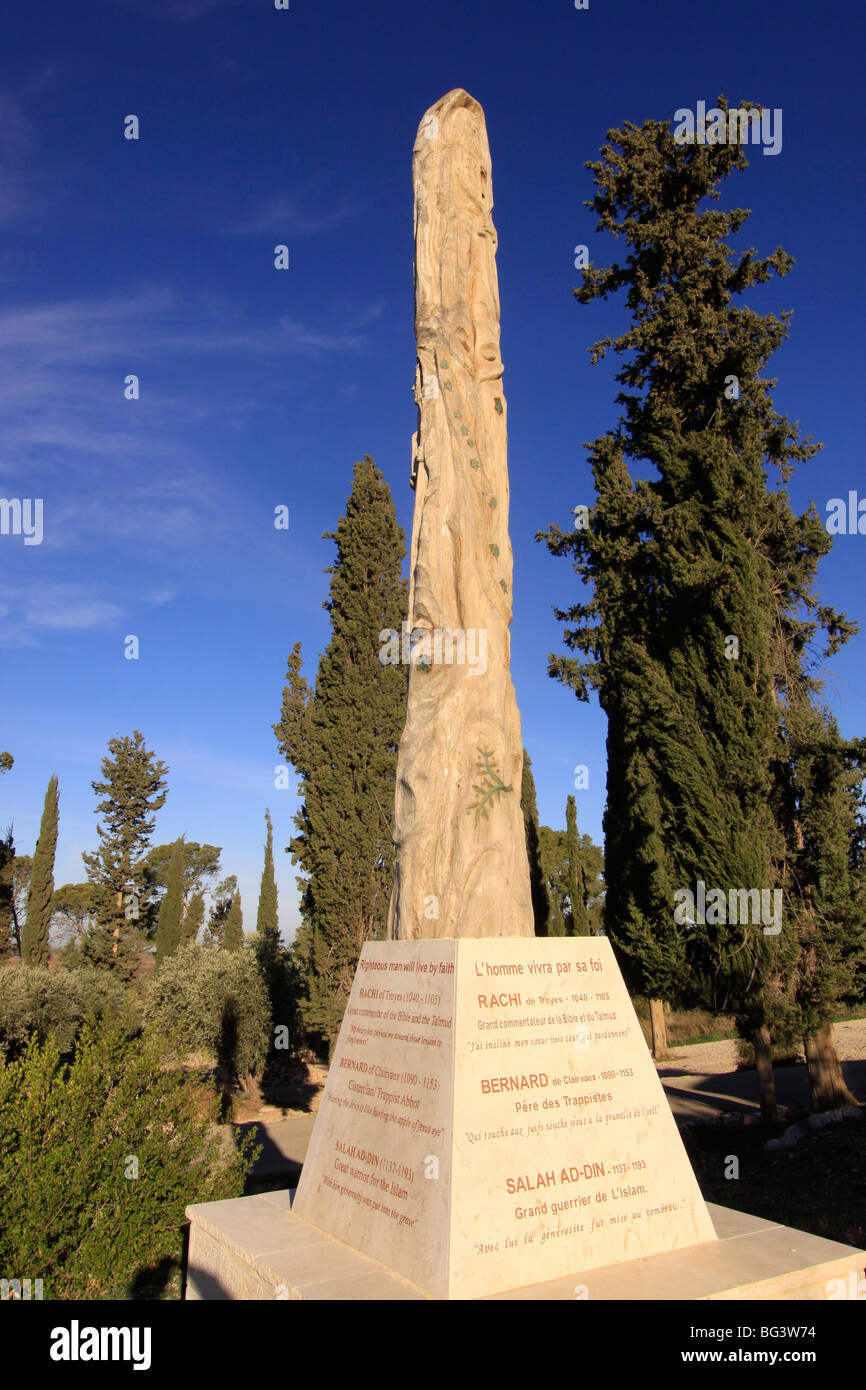 Israel führte, rechtschaffener Mann wird durch Glauben Denkmal am Trappistenkloster in Latrun Leben. Stockfoto