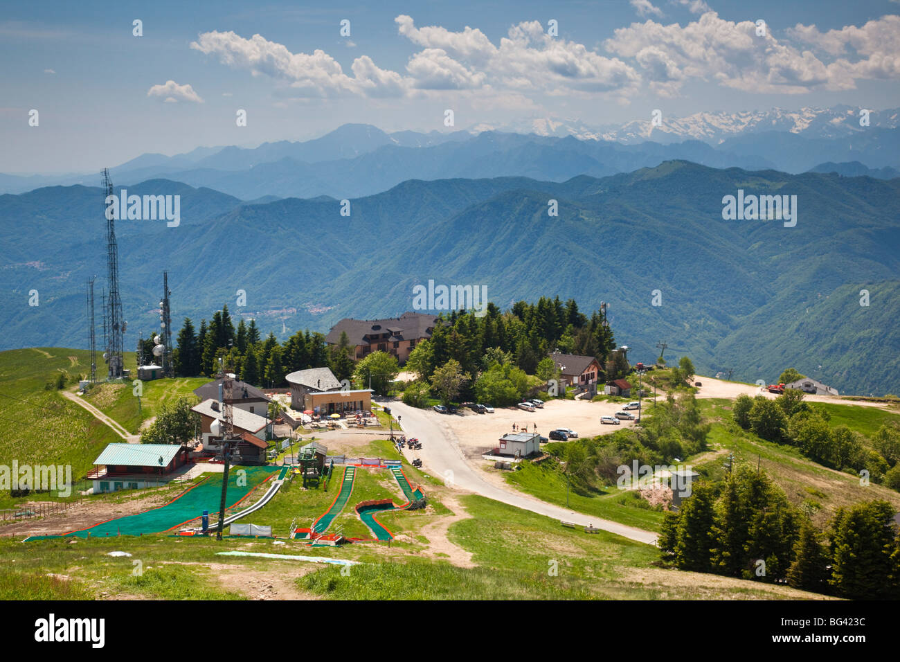 Italien Piemont Lago Maggiore Mottarone Berg Mottarone Peak El 1491 Meter Stockfotografie Alamy