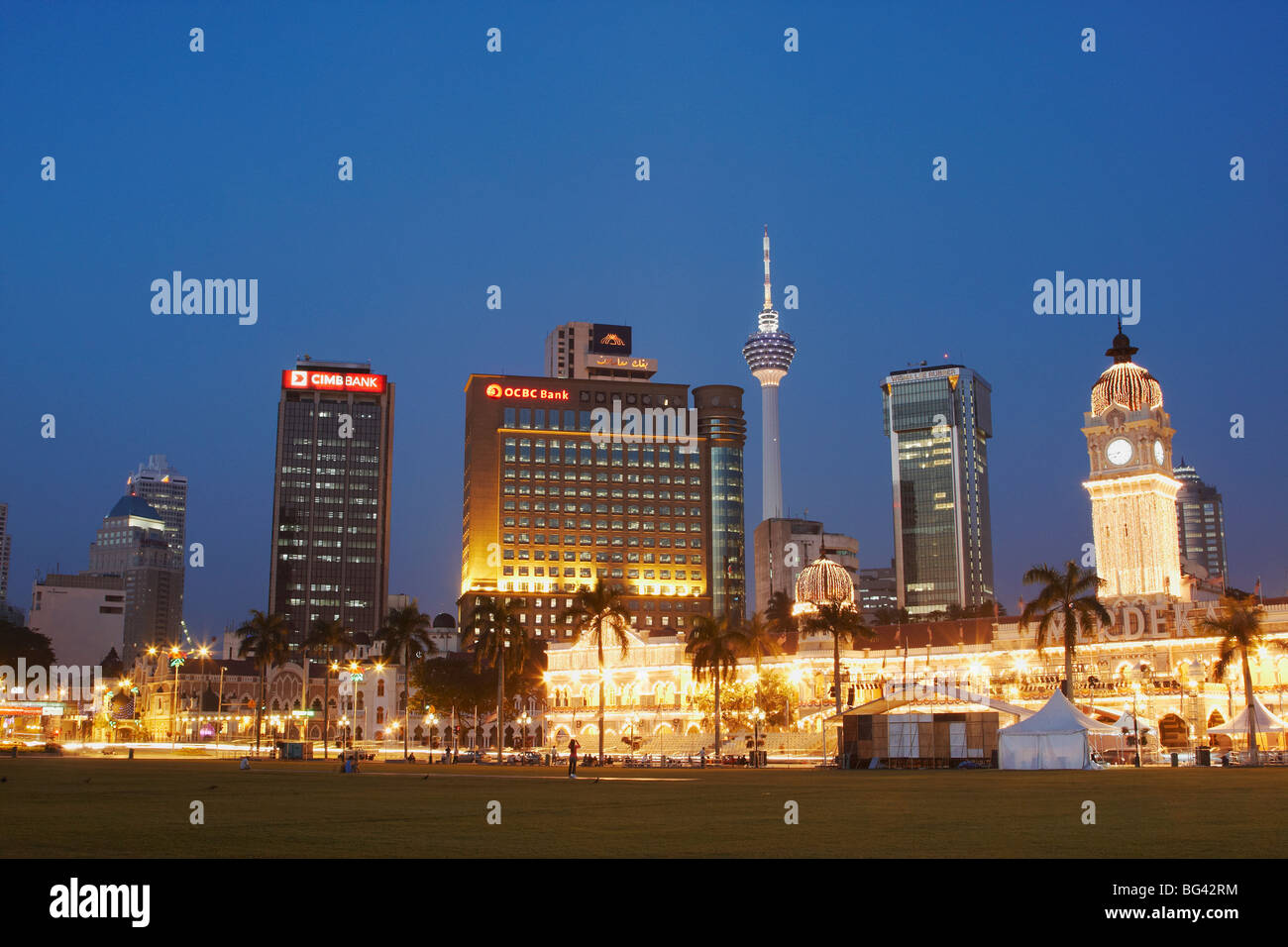 KL Tower, Sultan Abdul Samad Gebäude und Stadt Skyline vom Merdeka Square, Kuala Lumpur, Malaysia, Südostasien, Asien Stockfoto