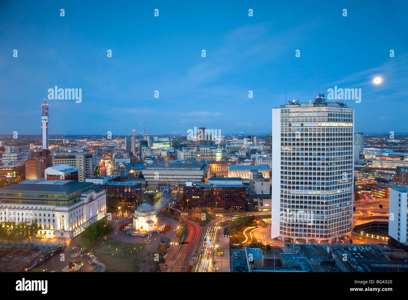 England, West Midlands, Birmingham, Skyline der Stadt von moonllight Stockfoto