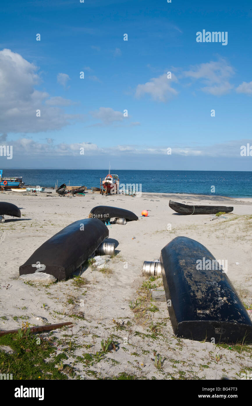 Traditionelle Currach Boote, Inisheer, Aran-Inseln, Co. Galway, Irland Stockfoto