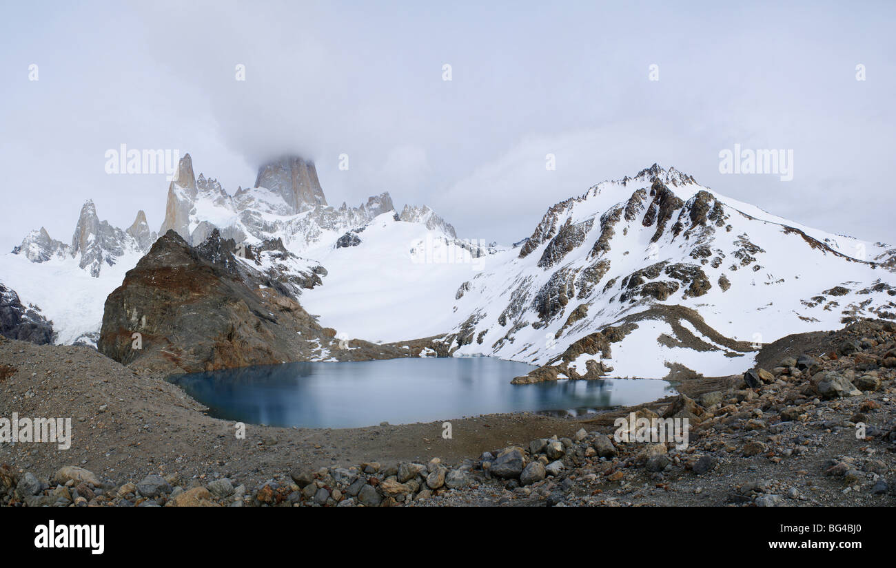 Laguna de Los Tres am Fuße des Mount Fitz Roy. El Chalten, Patagonien, Argentinien. Stockfoto