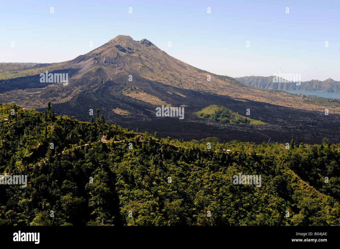 Gunung Batur Vulkan und Lake Batur, Blick von Kintamani, Bali, Indonesien Stockfoto