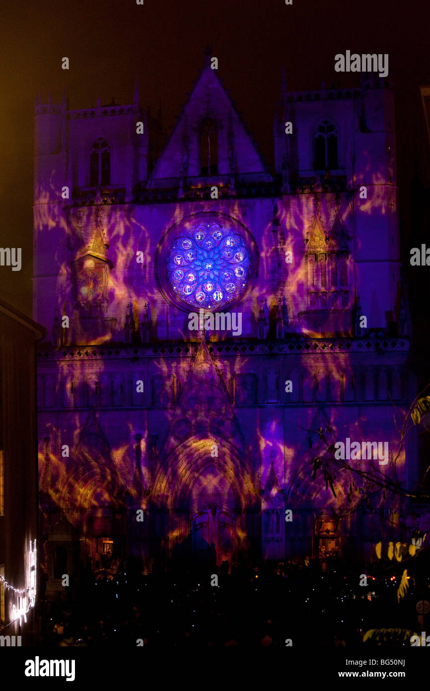 Kathedrale Saint-Jean während des Festival of Lights ("Fête des Lumières" auf Französisch), Lyon, Frankreich Stockfoto
