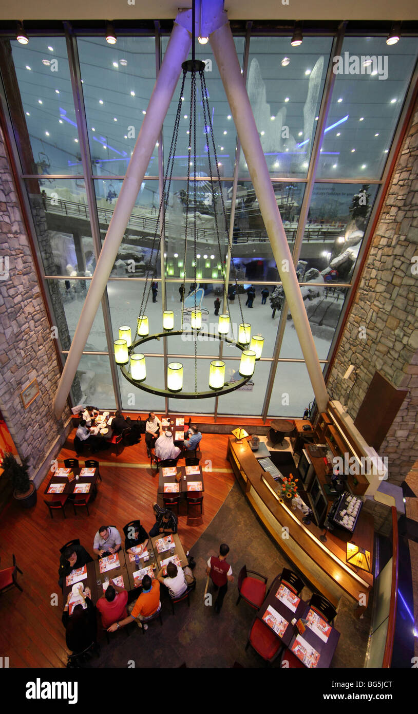 Cafe St.Moritz in der Mall of the Emirates, Dubai, Vereinigte Arabische Emirate Stockfoto