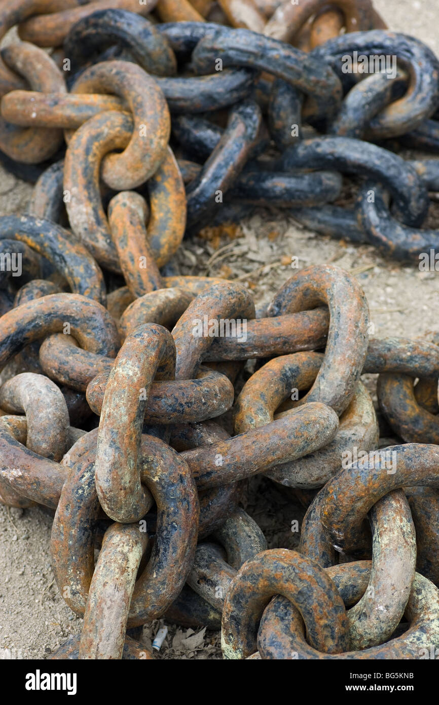 Ein Haufen verrostet der alten Kette. Stockfoto