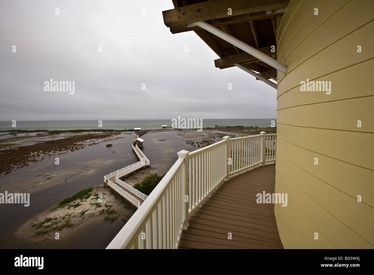 Der fünfstöckige Aussichtsplattform mit Blick auf Laguna Madre Bay South Padre Island Birding & Nature Center Texas Stockfoto