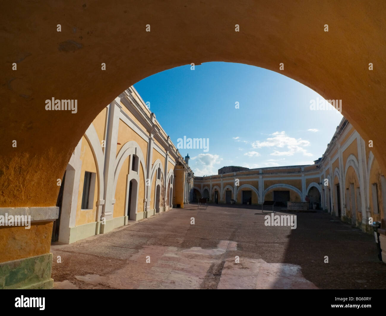 Blick auf den Innenhof von El Morro Fort, Old San Juan, Puerto Rico Stockfoto